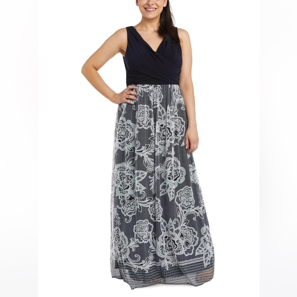 R & M Richards petite maxi dress size 10